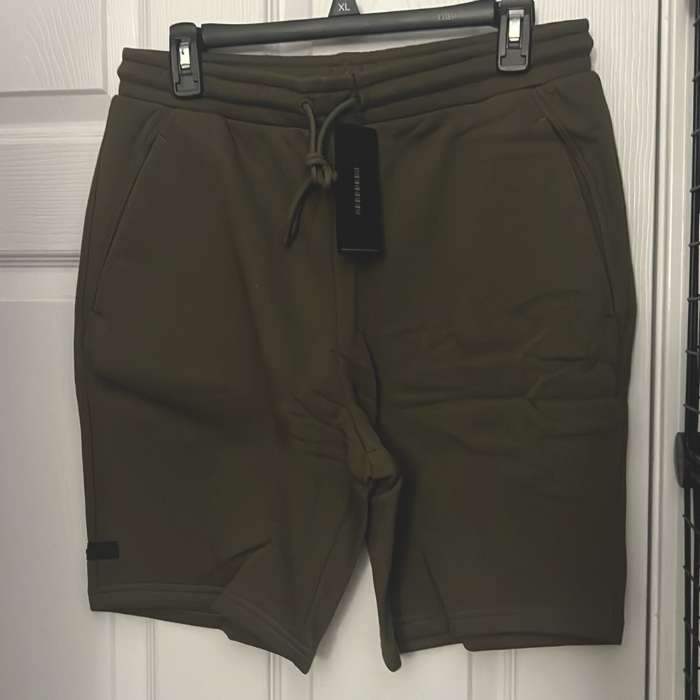 Alphalete Identity Shorts - Olive Green